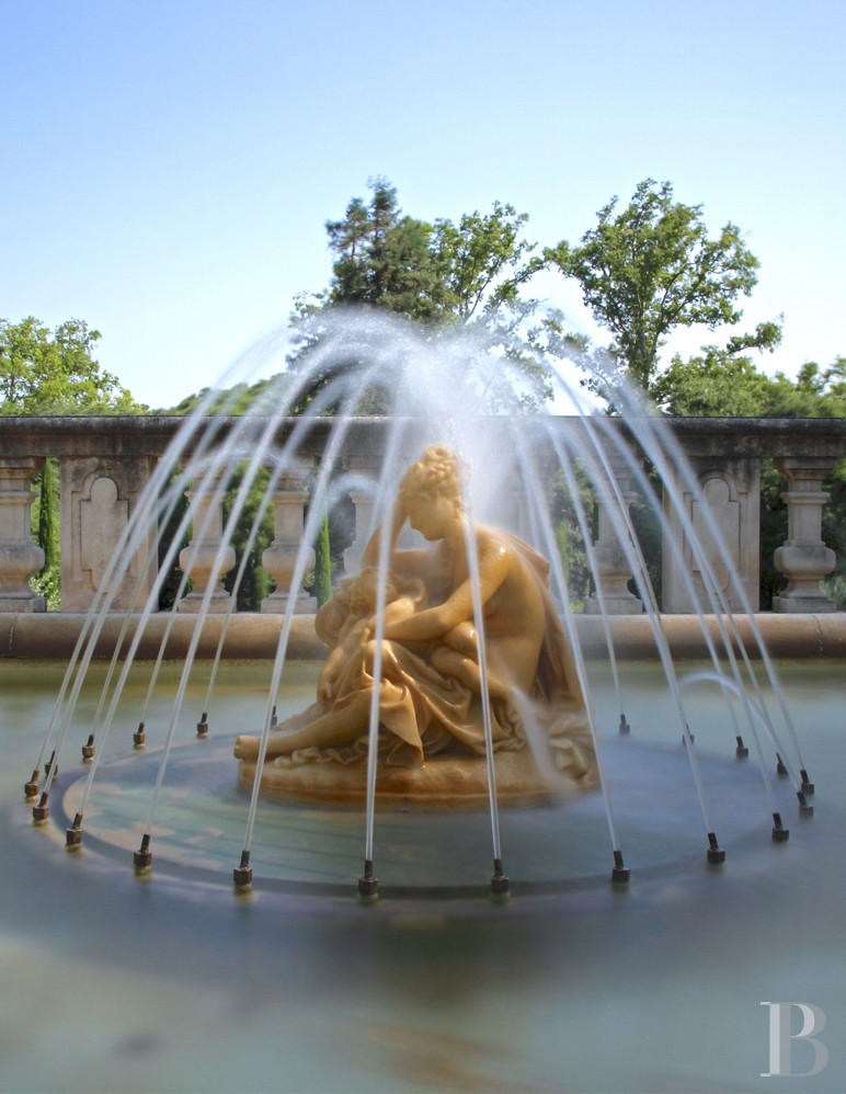 À Marseille, en lisière de la ville et tournée vers les calanques, une demeure patricienne dans son parc de sept hectares - photo  n°7